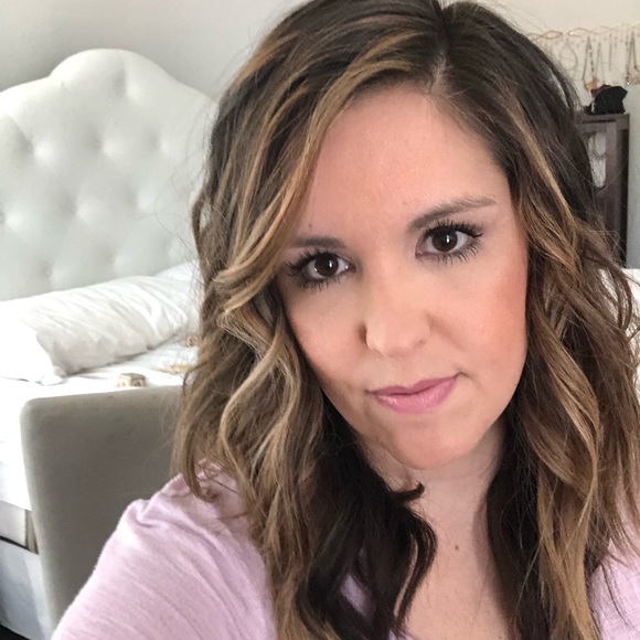 Meet your Posher, Jacqueline - Picture 1 of 1